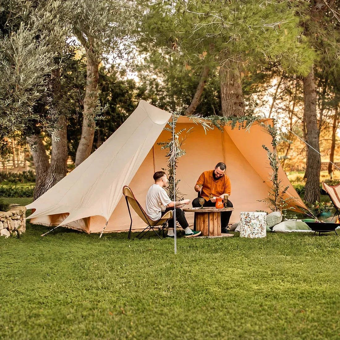 boutique camping tents Tucana Tent Breite:Medium 2-Person Tree Tent and luxury outdoor living Camping Les Roches 3