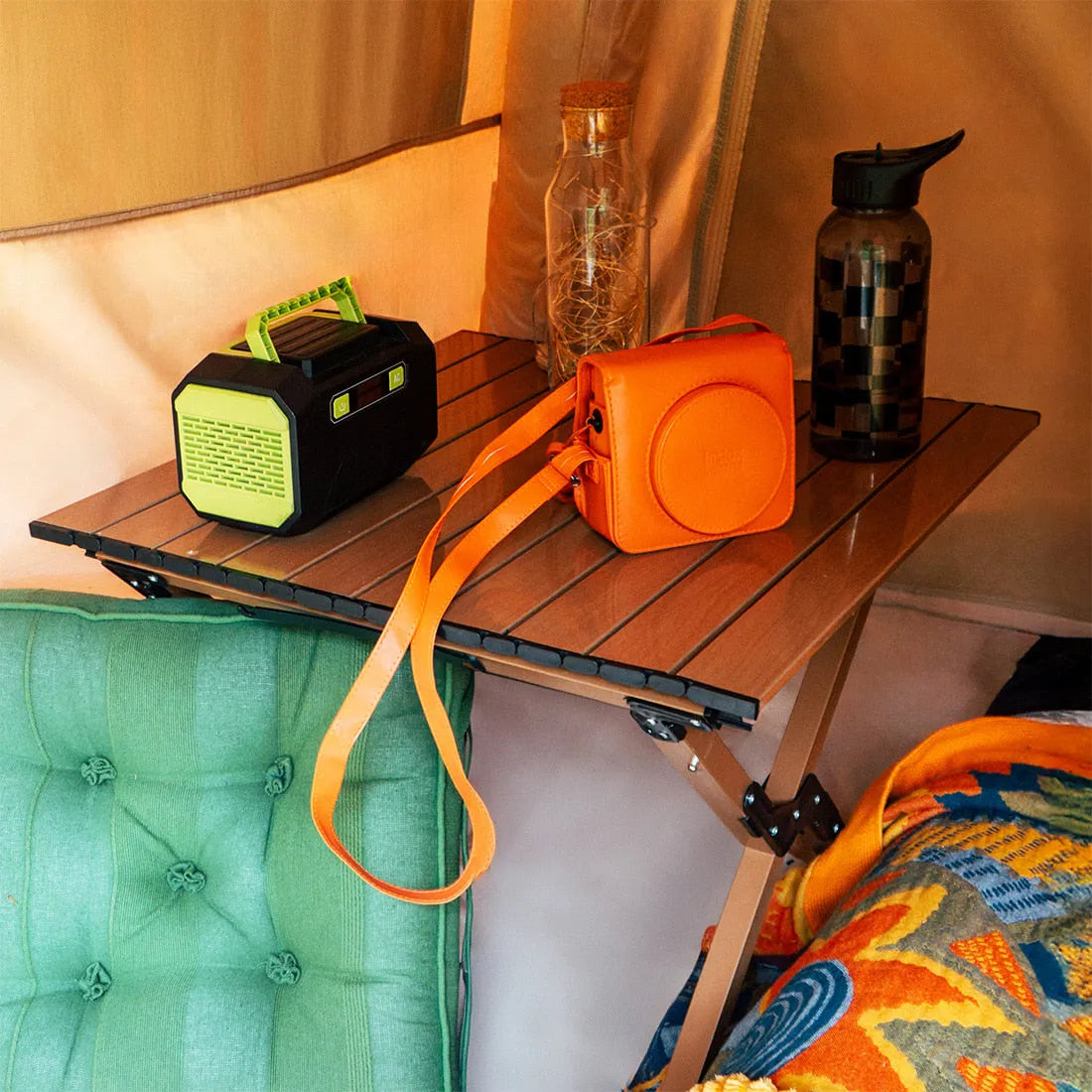 Mesa Bajot cuadrada pintada a mano