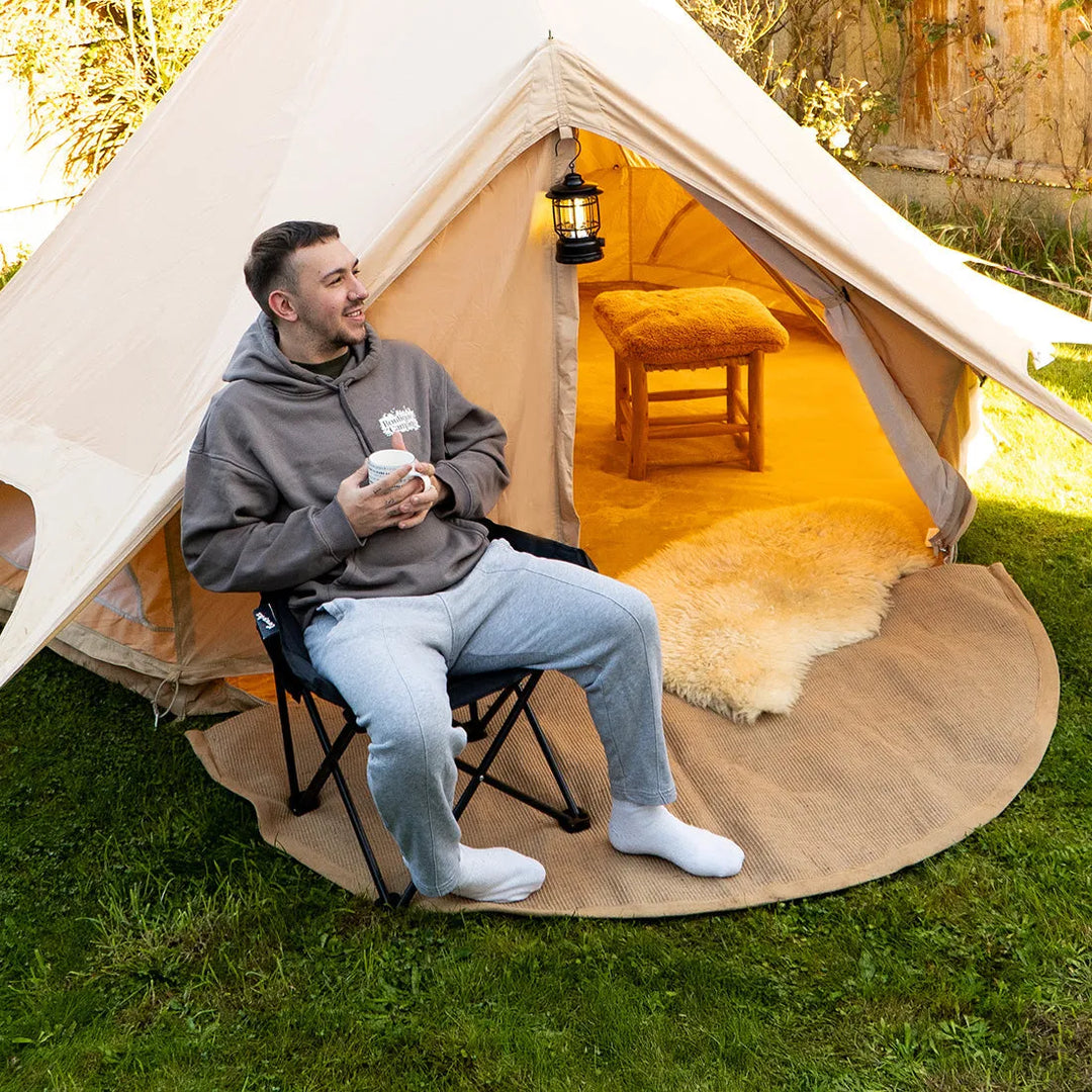 Ideas for Decorating a Glamping Tent